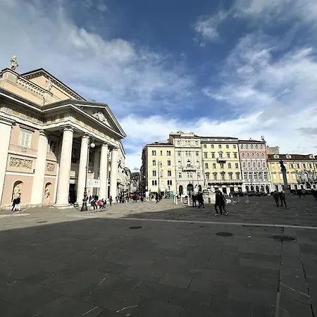 Centro Mazzini 9 * Trieste