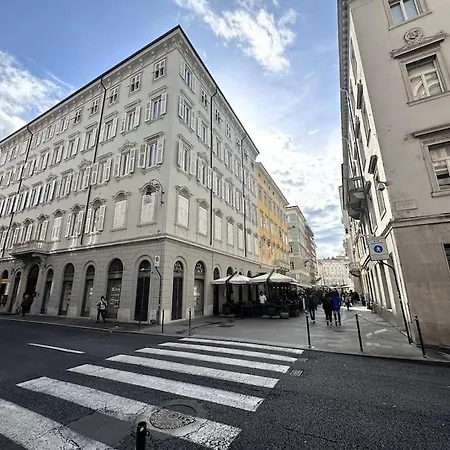 Apartamento Centro Mazzini 9 Trieste
